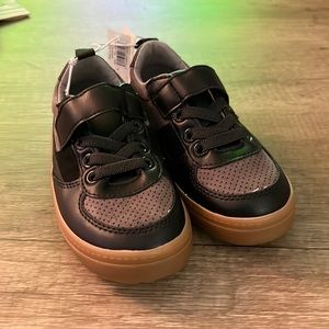 NWT Old Navy Black & Purple Sneakers